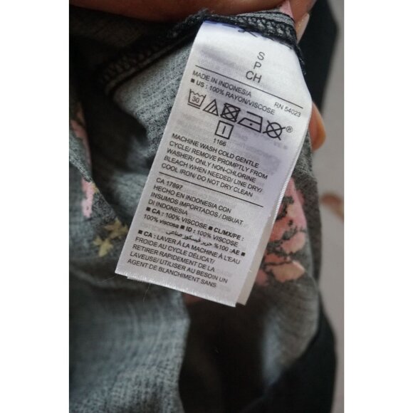 Old Navy Black Floral Ruffle-Sleeve Shift Dress– Size S - Picture 5 of 7